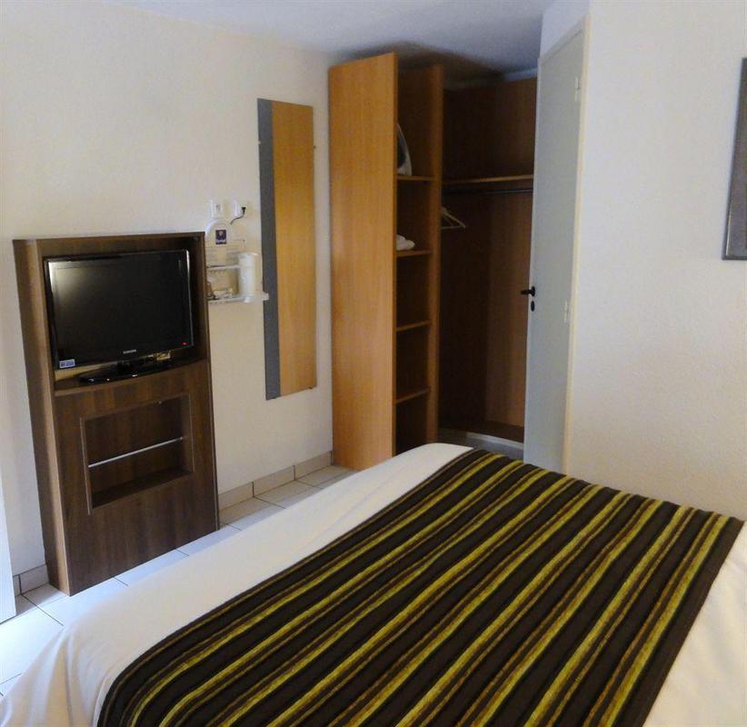 Hôtel Kyriad TOULOUSE EST BALMA - Cité de l'Espace Extérieur photo